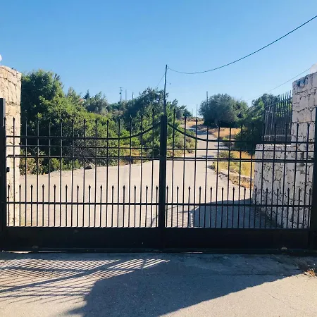 펜션 Elena's Country & Kalithies