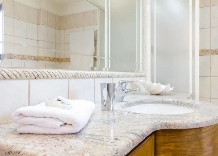 Elena's Country & * Kalithies