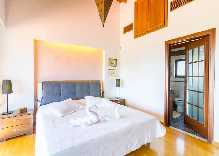 Elena's Country & Kalithies