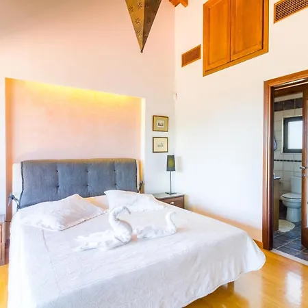 Elena's Country & Kalithies