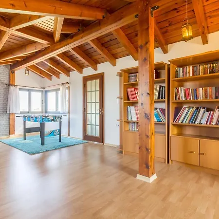 Elena's Country & Holiday home Kalithies