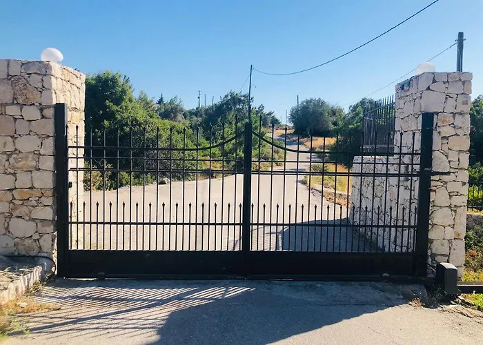 بيت للعطل Elena's Country & Kalithies